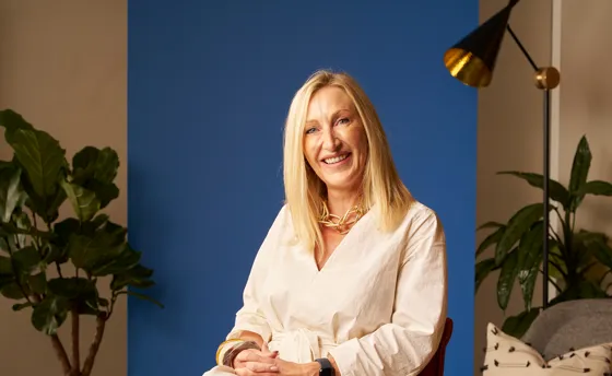 Charley.Davies@Evelyn.Com